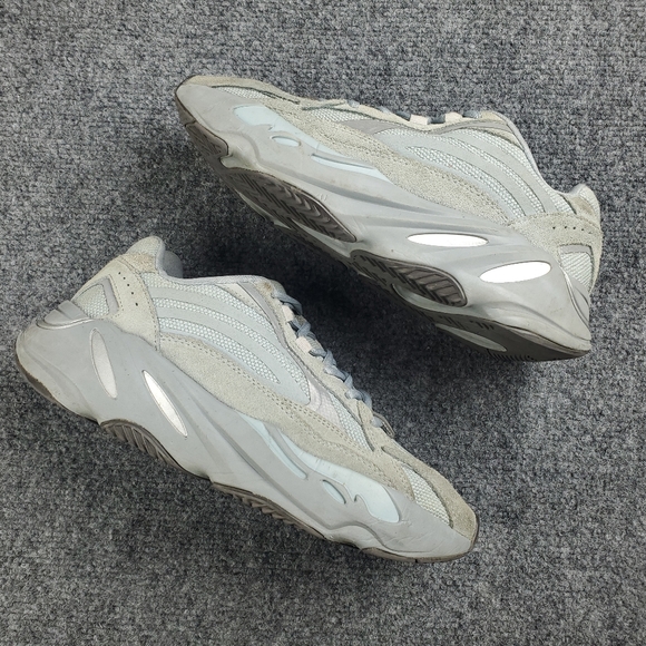 Adidas Yeezy Boost 700 V2 Mens 8 Hospital Blue Gray Shoes Sneakers FV8424 - Picture 3 of 16